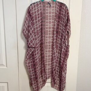 Brandy Melville Burgundy Patterned kimono OS